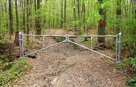 Barrier gate double swing installation