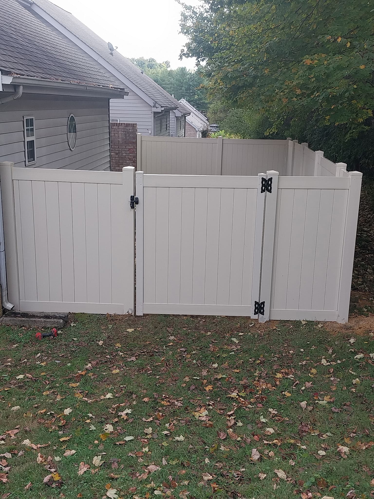 Johnson City TN fence installation project 9