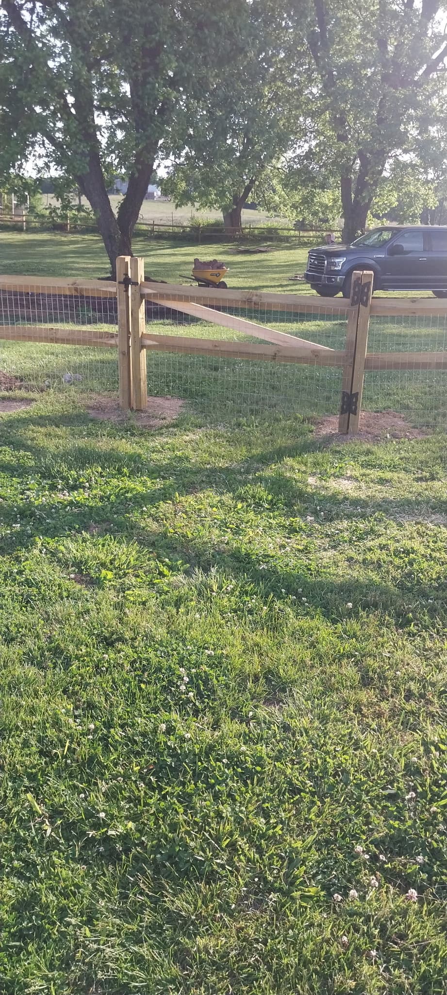 Powell TN fence installation project 3
